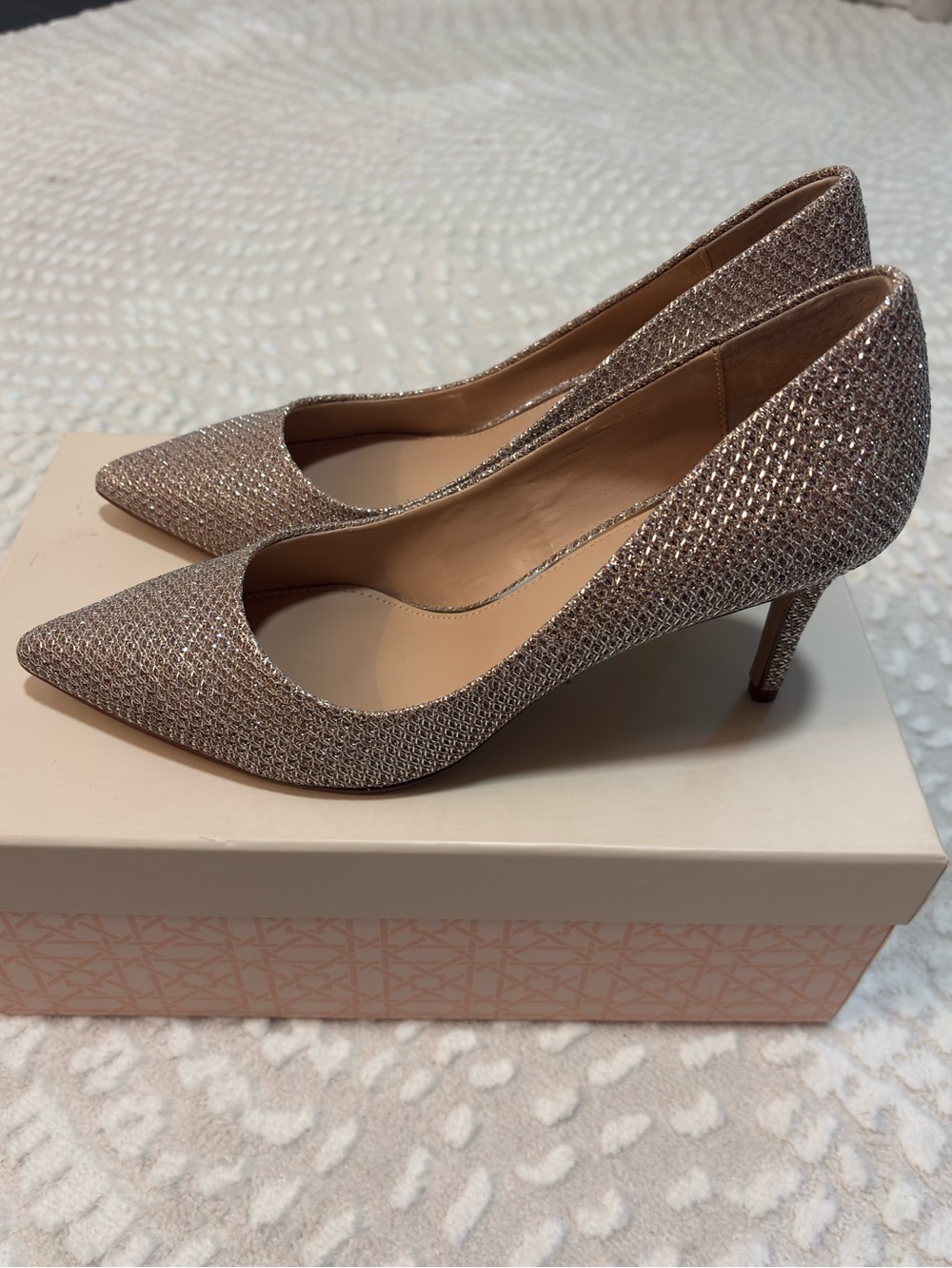 Brand New Jewel Badgley Mishka Sparkling Pointed-Toe Pumps in gold/Rose Gold